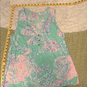 Lilly Pulitzer Green Sleeveless Buttoned Tank Top